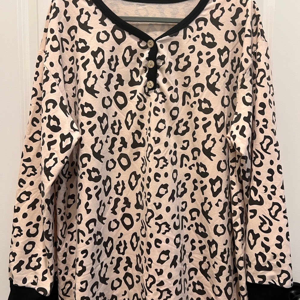 2X Womens Leopard Print Lounge Set